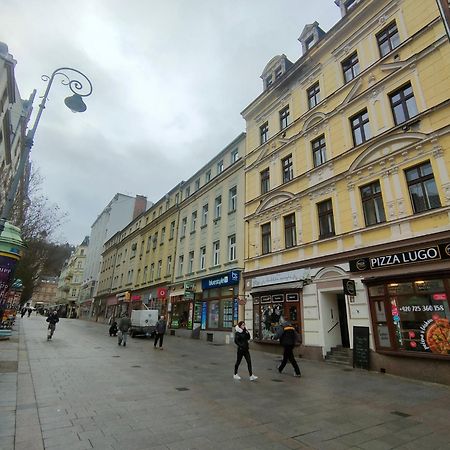 Family Apartment Kv Karlovy Vary Exterior photo